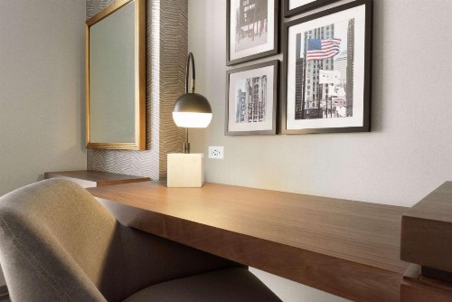 Hampton Inn by Hilton Chicago Downtown West Loop - image 27