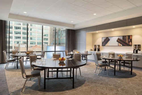 Hampton Inn by Hilton Chicago Downtown West Loop - image 36