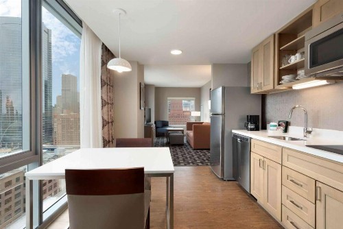 Homewood Suites by Hilton Chicago Downtown West Loop - image 17
