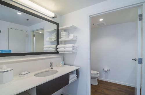 Hampton Inn Chicago North-Loyola Station Il - image 29