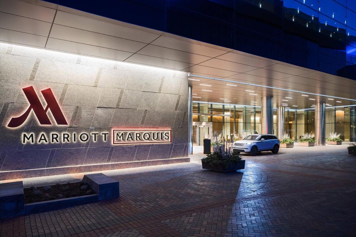 Marriott Marquis Chicago - image 3