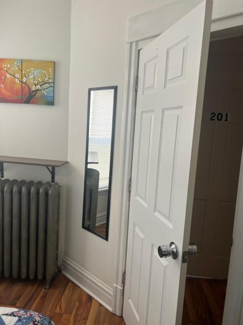 Hollywood Rentals LLC - image 4