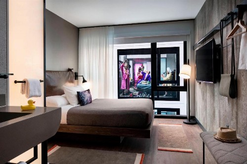 Moxy Chicago Downtown - image 15