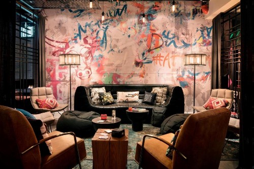 Moxy Chicago Downtown - image 6