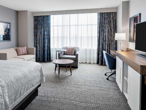 Hampton Inn Chicago McCormick Place - image 34
