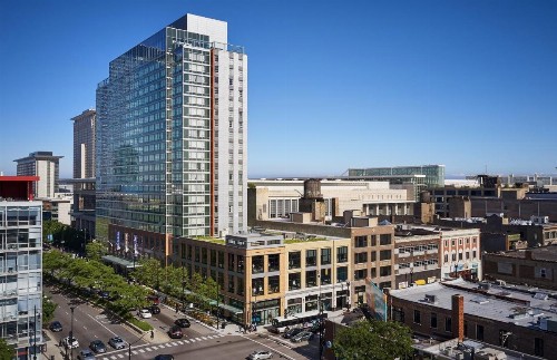Hampton Inn Chicago McCormick Place - image 6