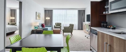 Home2 Suites By Hilton Chicago McCormick Place - image 3