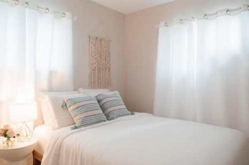 Cozy Stylish 2BR Apt near O'Hare Int'l Airport - image 22