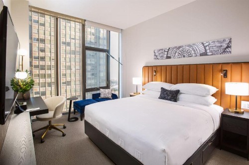 Hotel Julian Chicago - image 30