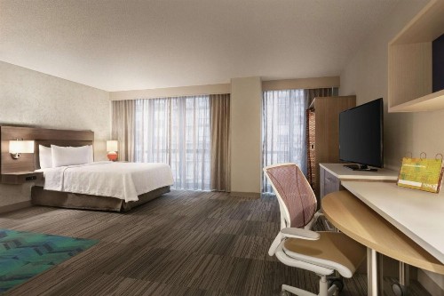 Home2 Suites By Hilton Chicago River North - image 20