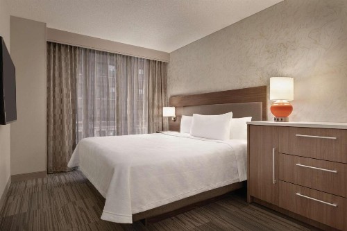Home2 Suites By Hilton Chicago River North - image 29