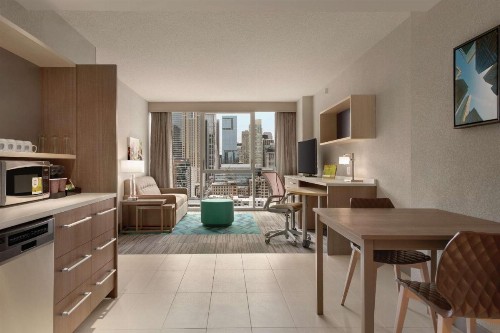 Home2 Suites By Hilton Chicago River North - image 30