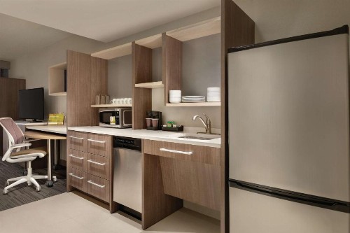Home2 Suites By Hilton Chicago River North - image 31