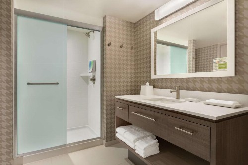 Home2 Suites By Hilton Chicago River North - image 45