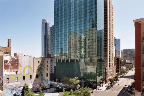 Hilton Garden Inn Chicago Downtown South Loop - image 19