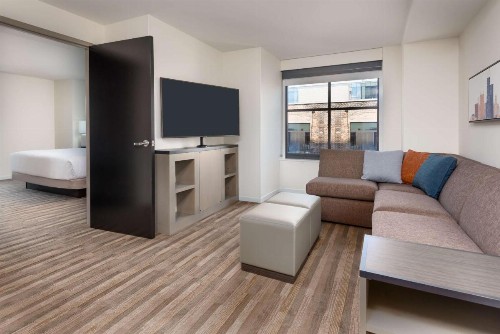 Hyatt House Chicago West Loop - image 11
