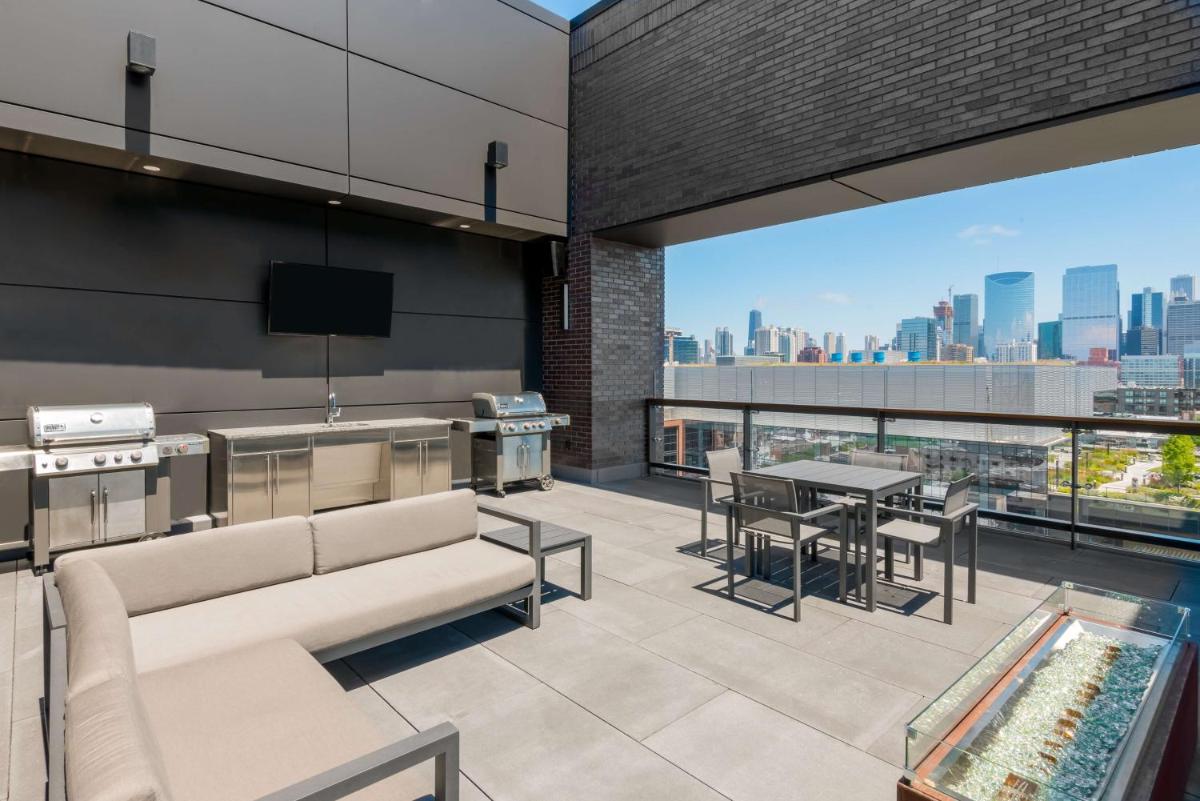 Hyatt House Chicago West Loop - image 3