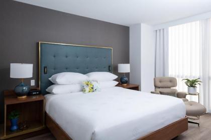 Le Meridien Essex Chicago - image 12