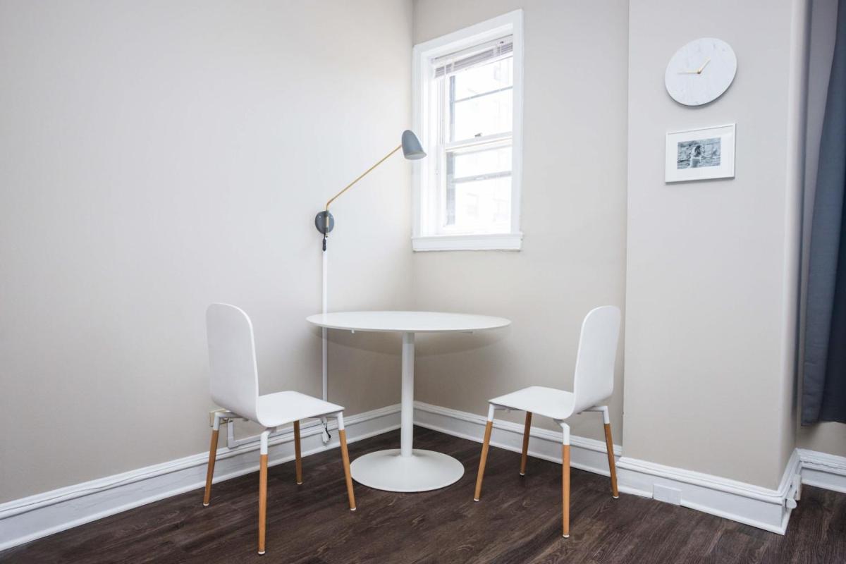 Historic HP 1BR with Fast Transit to UChicago & DT by Zencity - image 5