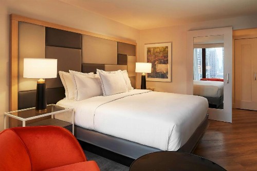Hilton Grand Vacations Chicago Downtown Magnificent Mile - image 14