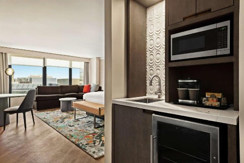 Hilton Grand Vacations Chicago Downtown Magnificent Mile - image 18