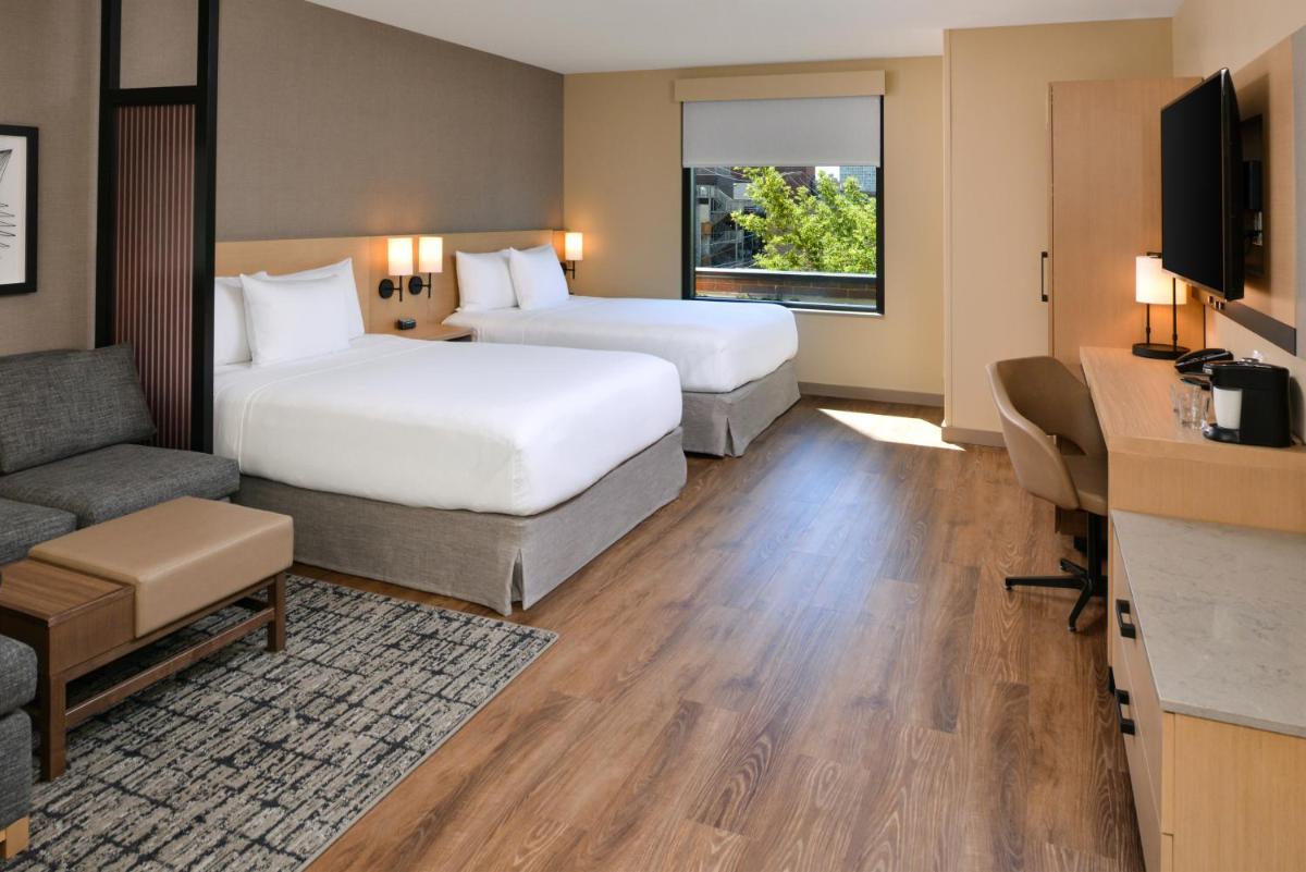 Hyatt Place Chicago/Wicker Park - image 5