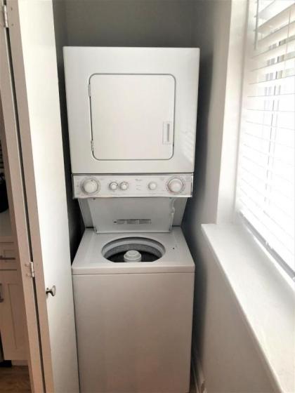 Updated Lake View 1BR with W&D by Zencity