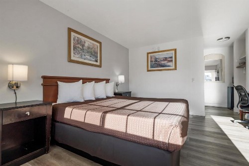 Heritage Inn Express Chico - image 10