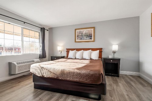 Heritage Inn Express Chico - image 7