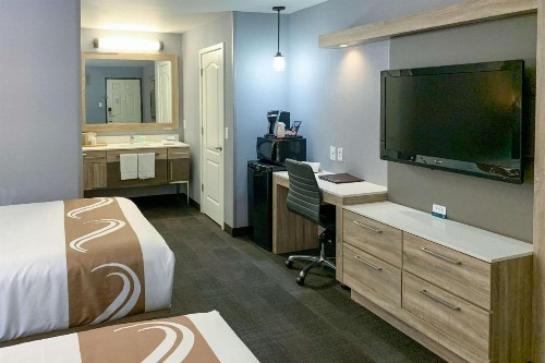 Quality Inn Chico - image 13