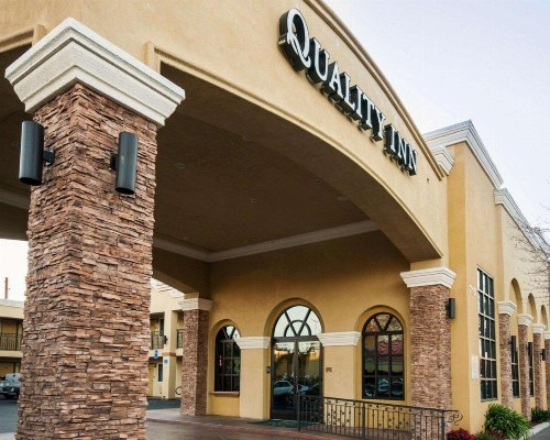 Quality Inn Chico - image 2
