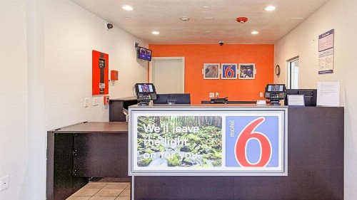 Motel 6-Chico CA - image 39