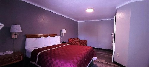 Rodeway Inn Chico University Area - image 2