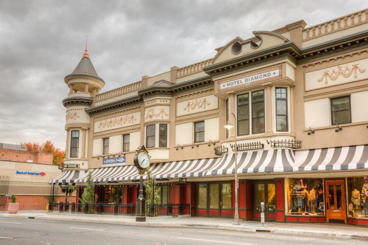 Diamond Hotel - main image