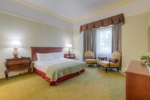 Diamond Hotel - image 10