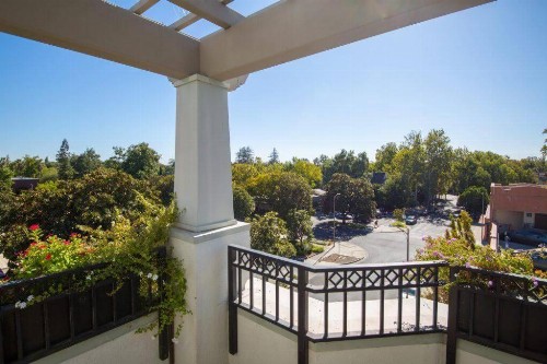 Diamond Hotel - image 11