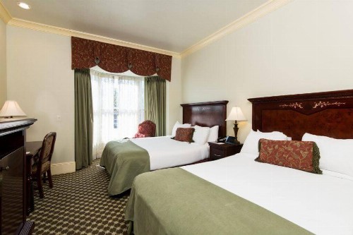 Diamond Hotel - image 24