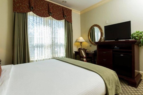 Diamond Hotel - image 25