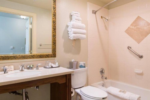 Diamond Hotel - image 38