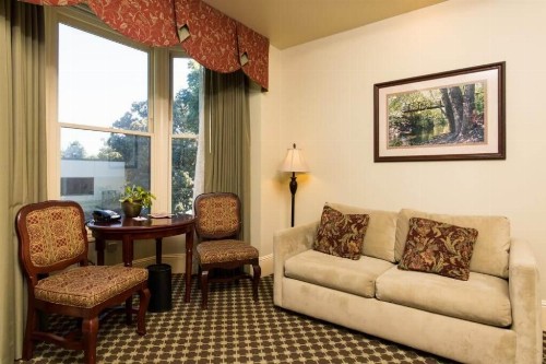Diamond Hotel - image 8