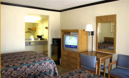 Town House Motel - main image