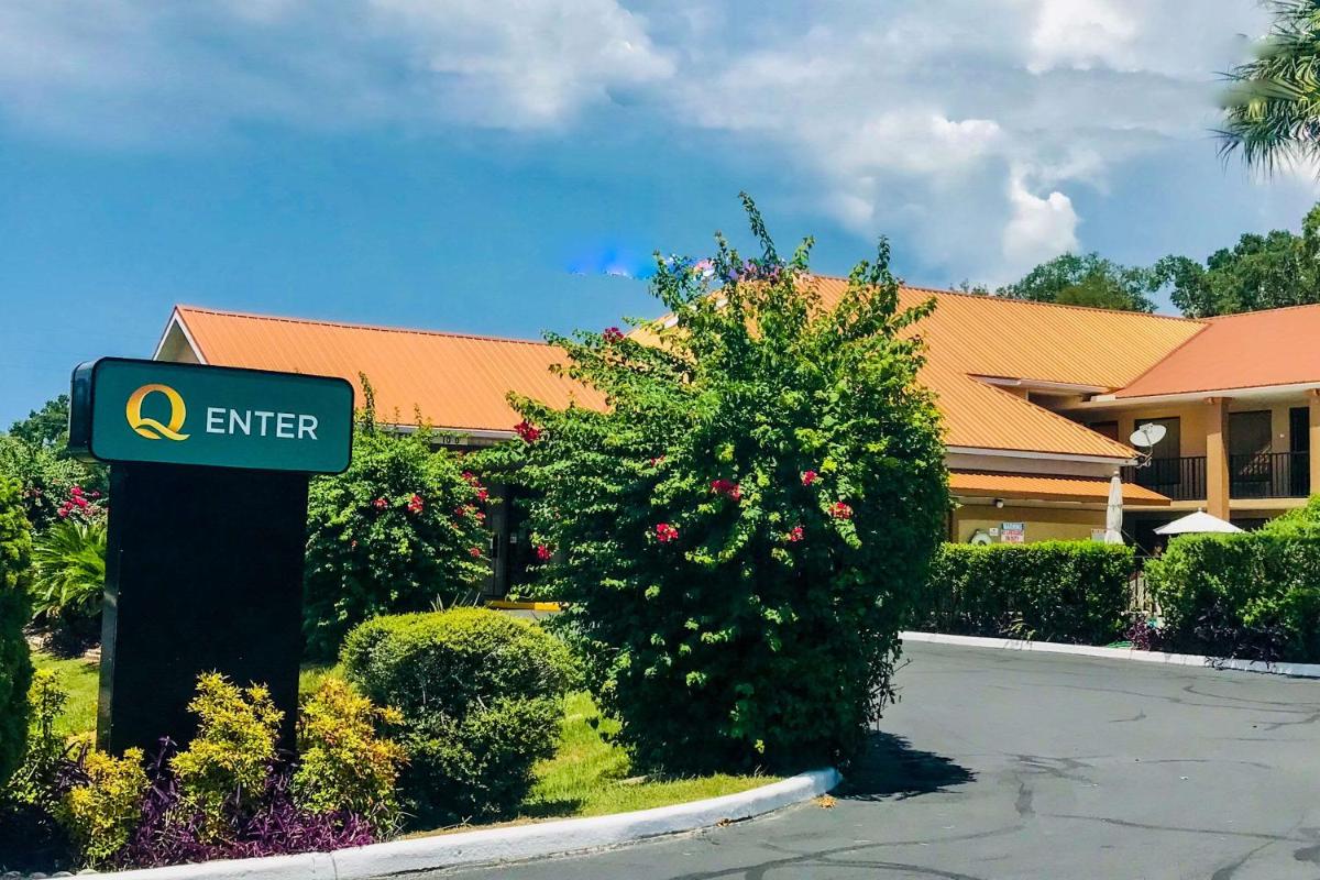 Quality Inn near Manatee Springs State Park - image 4