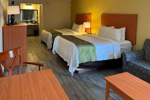 Quality Inn near Manatee Springs State Park - image 5