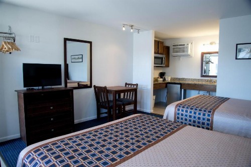 Sea Shell Motel - image 25