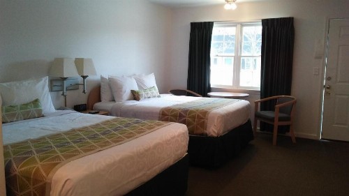 Sea Shell Motel - image 26