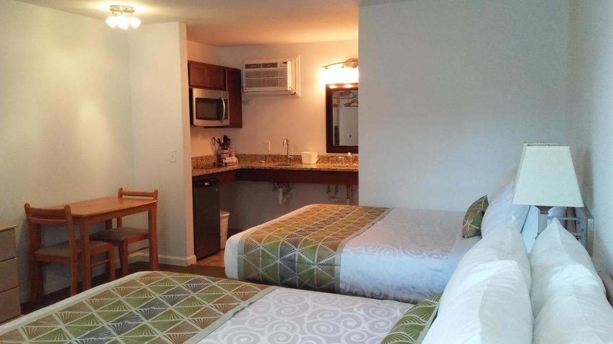 Sea Shell Motel - image 3