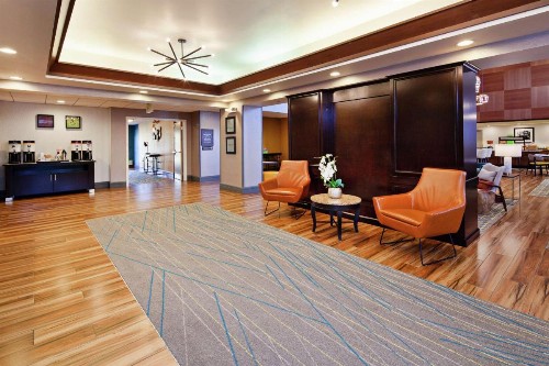 Hampton Inn & Suites Chino Hills - image 10