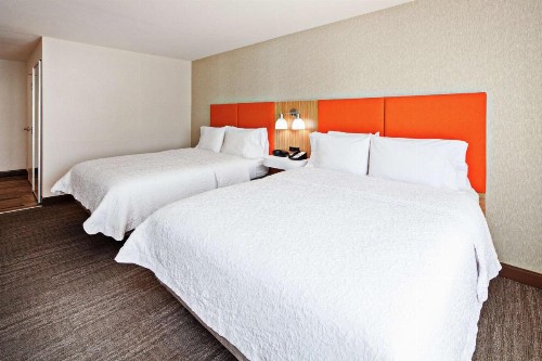 Hampton Inn & Suites Chino Hills - image 12