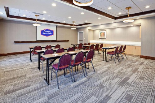 Hampton Inn & Suites Chino Hills - image 22