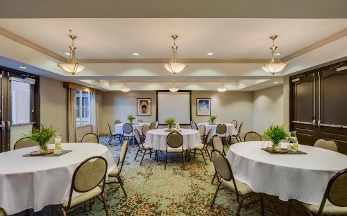 Ayres Hotel Chino Hills - image 18